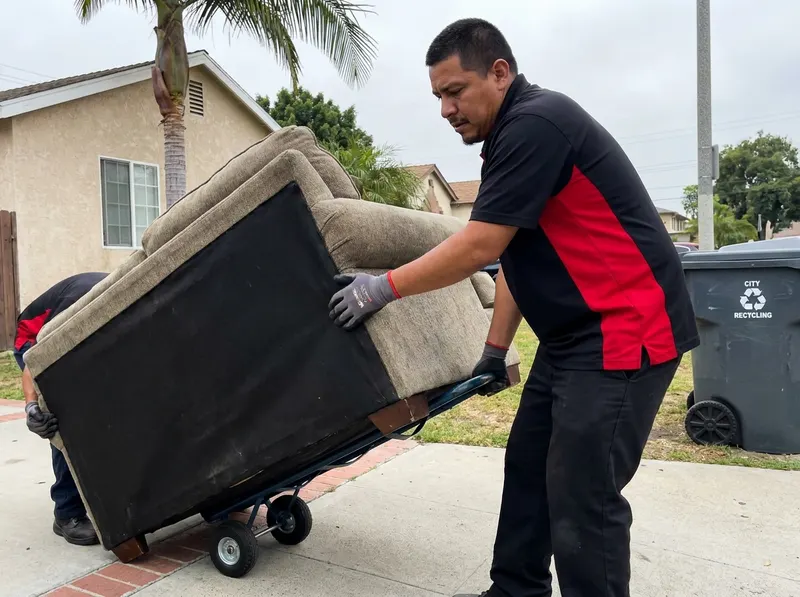 Bulky Item Trash Collection in Los Angeles, CA